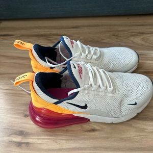 Nike Air Max 270
Laser Fuchsia Women's 6.5